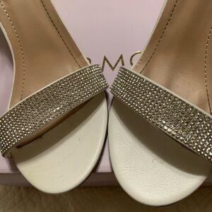 Bridal Prom sparkles!  Super comfortable